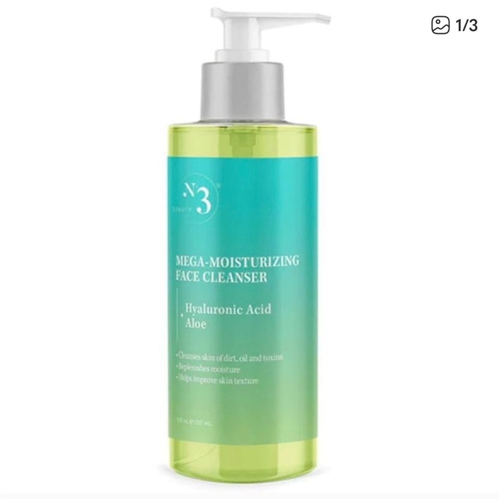 No 3 Mega-Moisturizing Hyaluronic Acid + Aloe Face Cleanser NEW PC